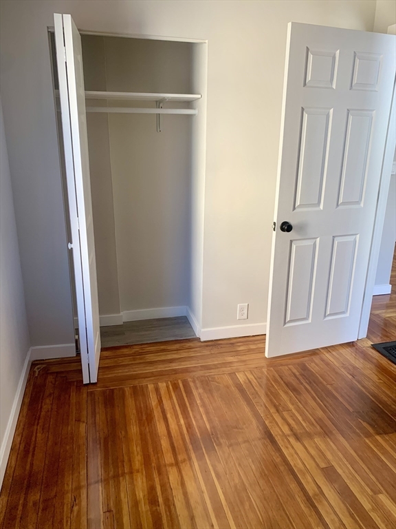 81 James Street Springfield, MA 01105 - Photo 15 of 25