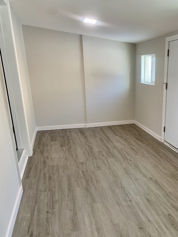 81 James Street Springfield, MA 01105 - Photo 17 of 25