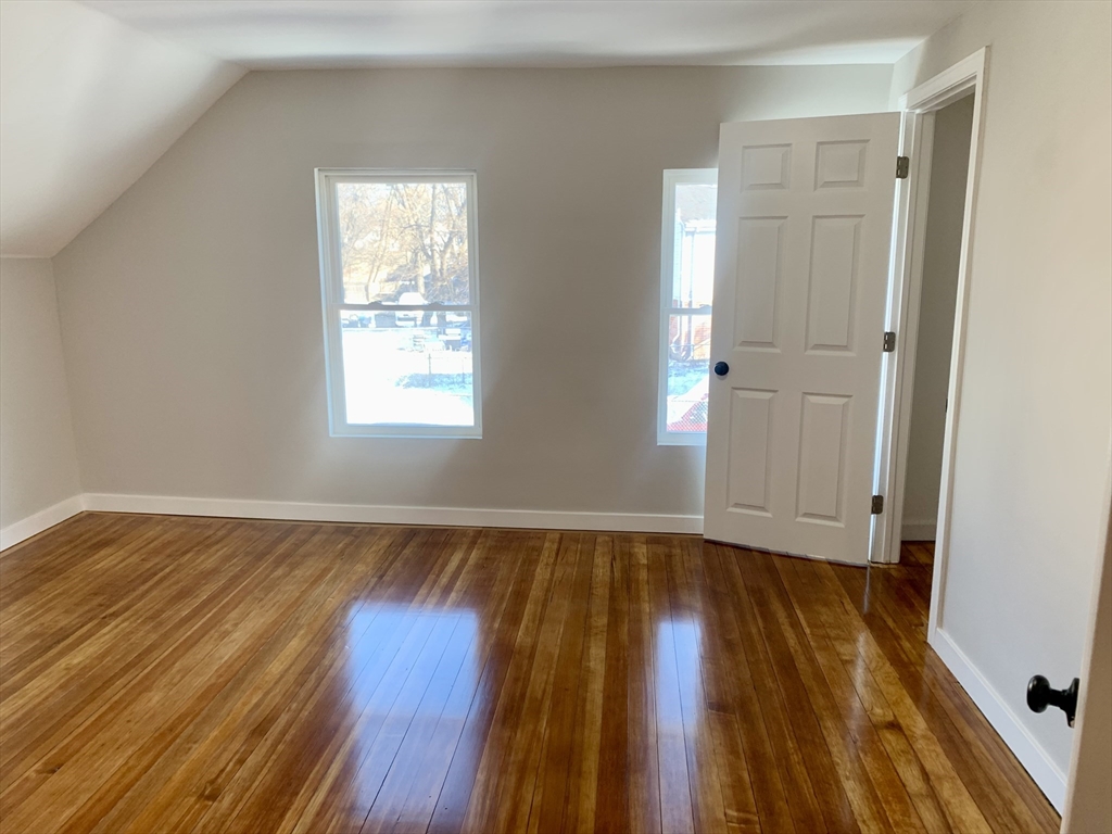 81 James Street Springfield, MA 01105 - Photo 21 of 25