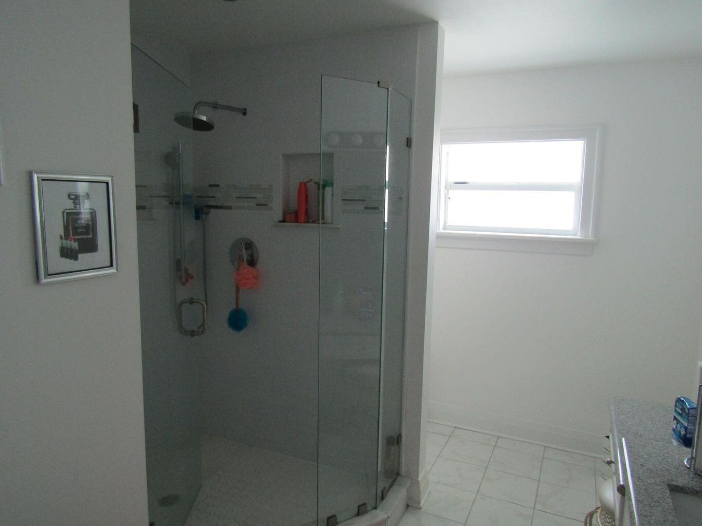 3244 Northwest 25th Way Boca Raton, FL 33434 - Photo 19 of 20 25thbath2