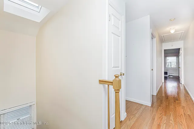 $1,350,000 | 39 Selkirk Street | Rossville