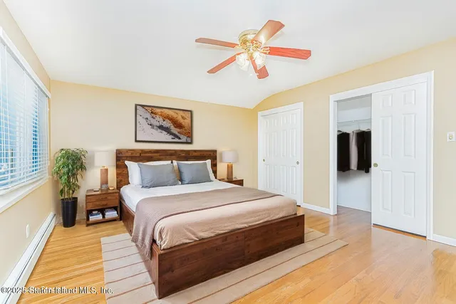 $1,350,000 | 39 Selkirk Street | Rossville