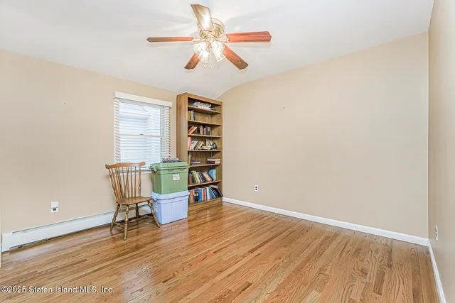 $1,350,000 | 39 Selkirk Street | Rossville