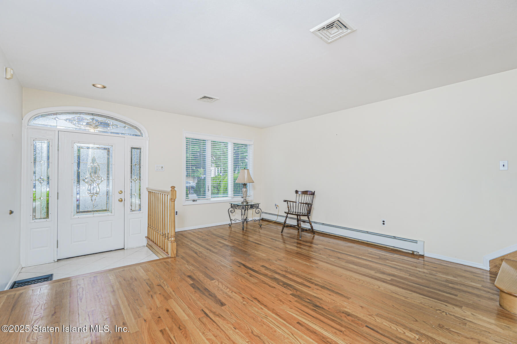 39 Selkirk Street Staten Island, NY 10309 - Photo 3 of 39 Photo Mar 20 2018, 12 00 39 AM