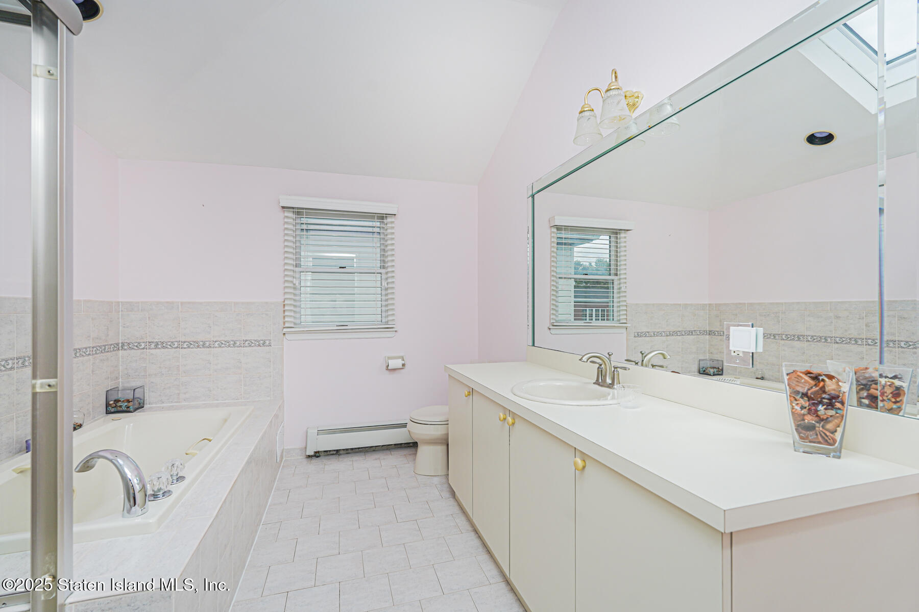 39 Selkirk Street Staten Island, NY 10309 - Photo 34 of 39 Photo Mar 20 2018, 12 06 12 AM