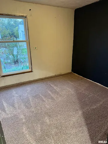 $150,000 | 808 South Victor Street, Christopher, IL 62822