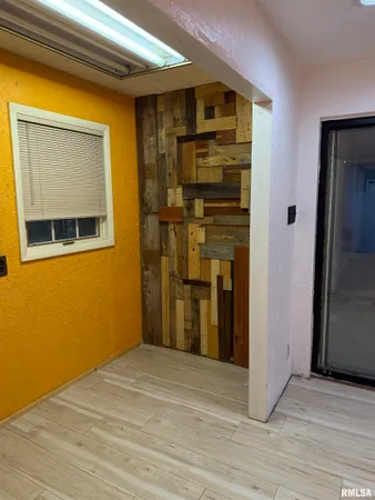 $130,000 | 808 South Victor Street, Christopher, IL 62822