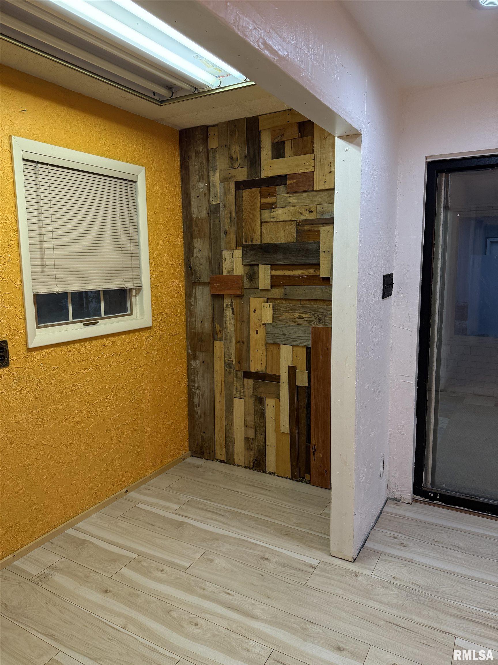 808 South Victor Street Christopher, IL 62822 - Photo 8 of 31