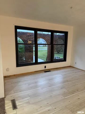 $150,000 | 808 South Victor Street, Christopher, IL 62822