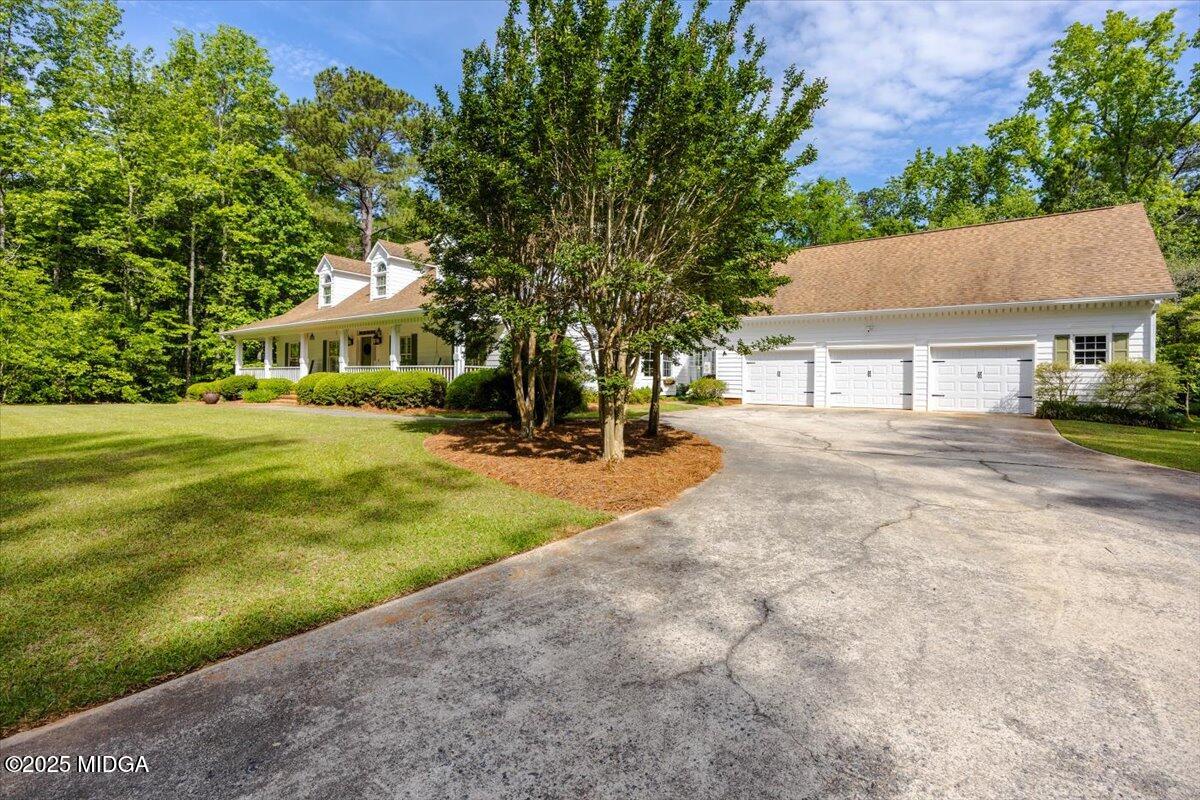 670 Middlesex Drive Macon, GA 31210 - Photo 2 of 52 52-5W7A2456