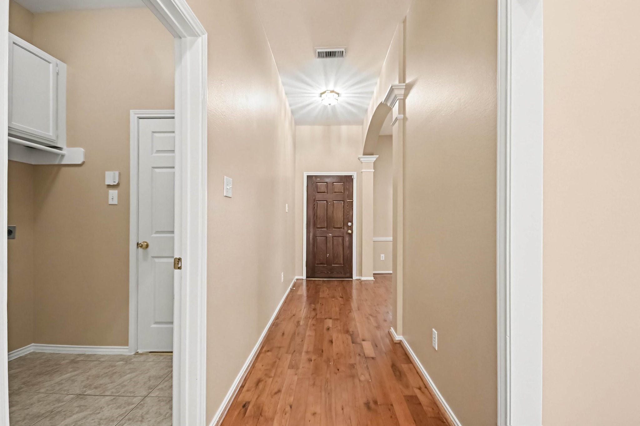 3022 Valley Court Manvel, TX 77578 - Photo 26 of 35 Hallway from Living Room