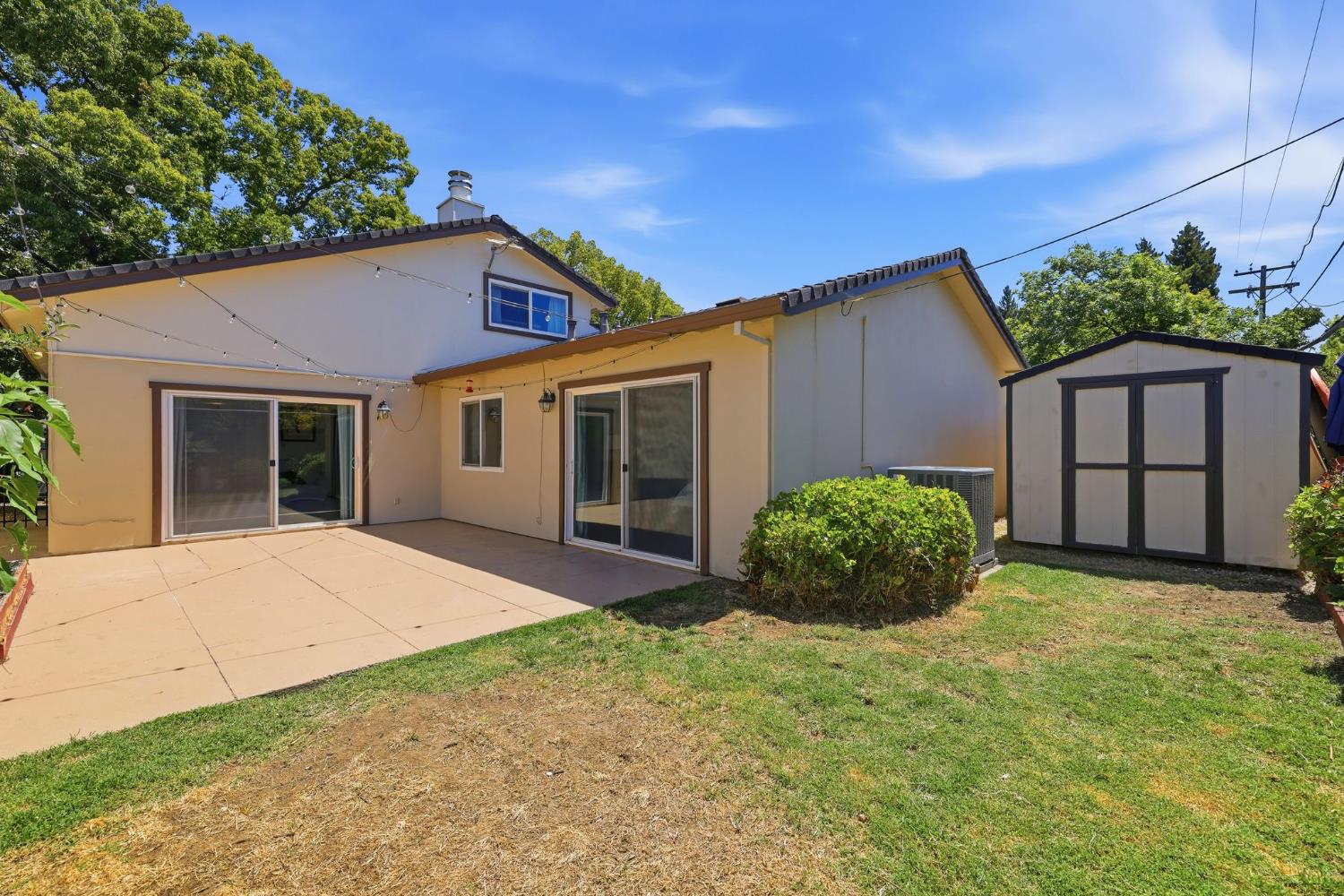 1156 Rosa Del Rio Way Sacramento, CA 95822 - Photo 35 of 43