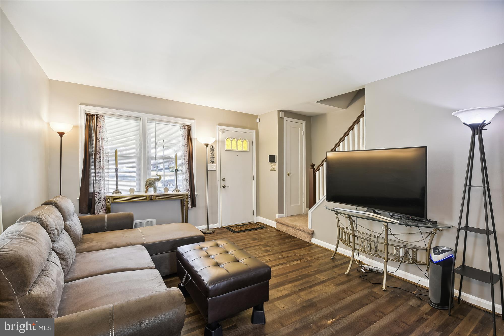 4418 Manorview Road Baltimore, MD 21229 - Photo 4 of 39 Gallery Image 4