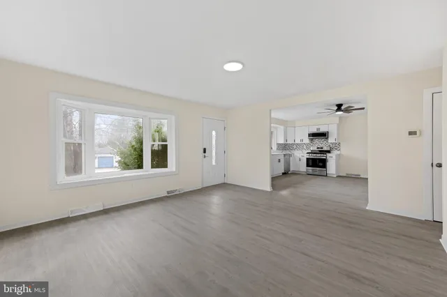 $369,900 | 1615 Ellis Avenue, Clementon, NJ 08021