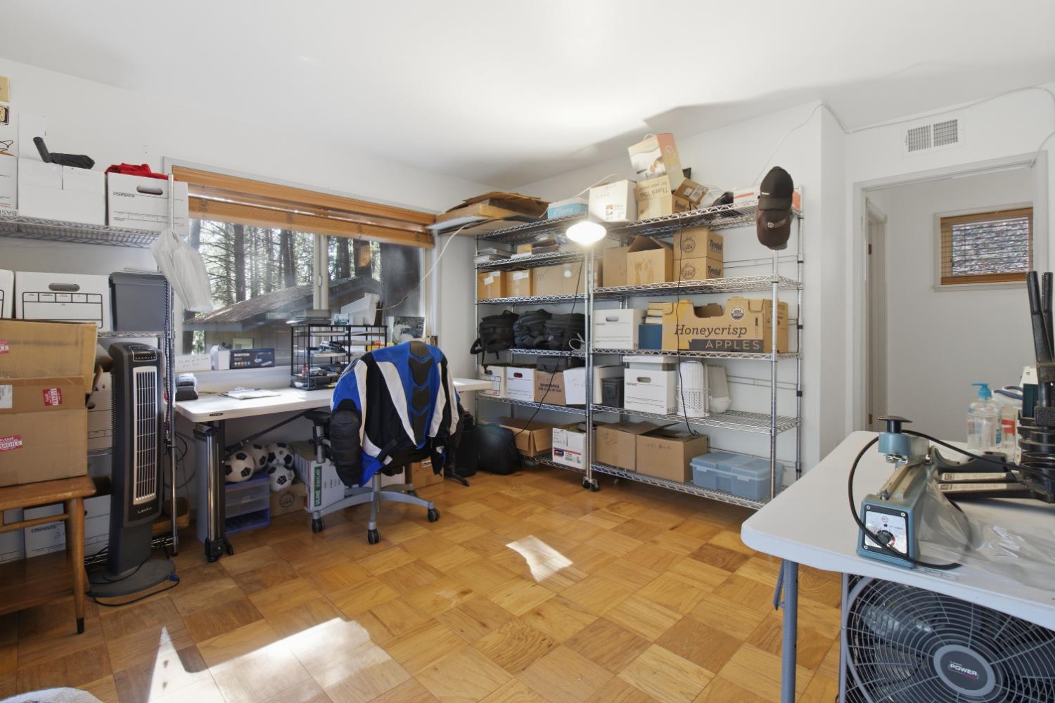 4599 Rivendale Road Placerville, CA 95667 - Photo 13 of 27 a work room with furniture and a flat screen tv