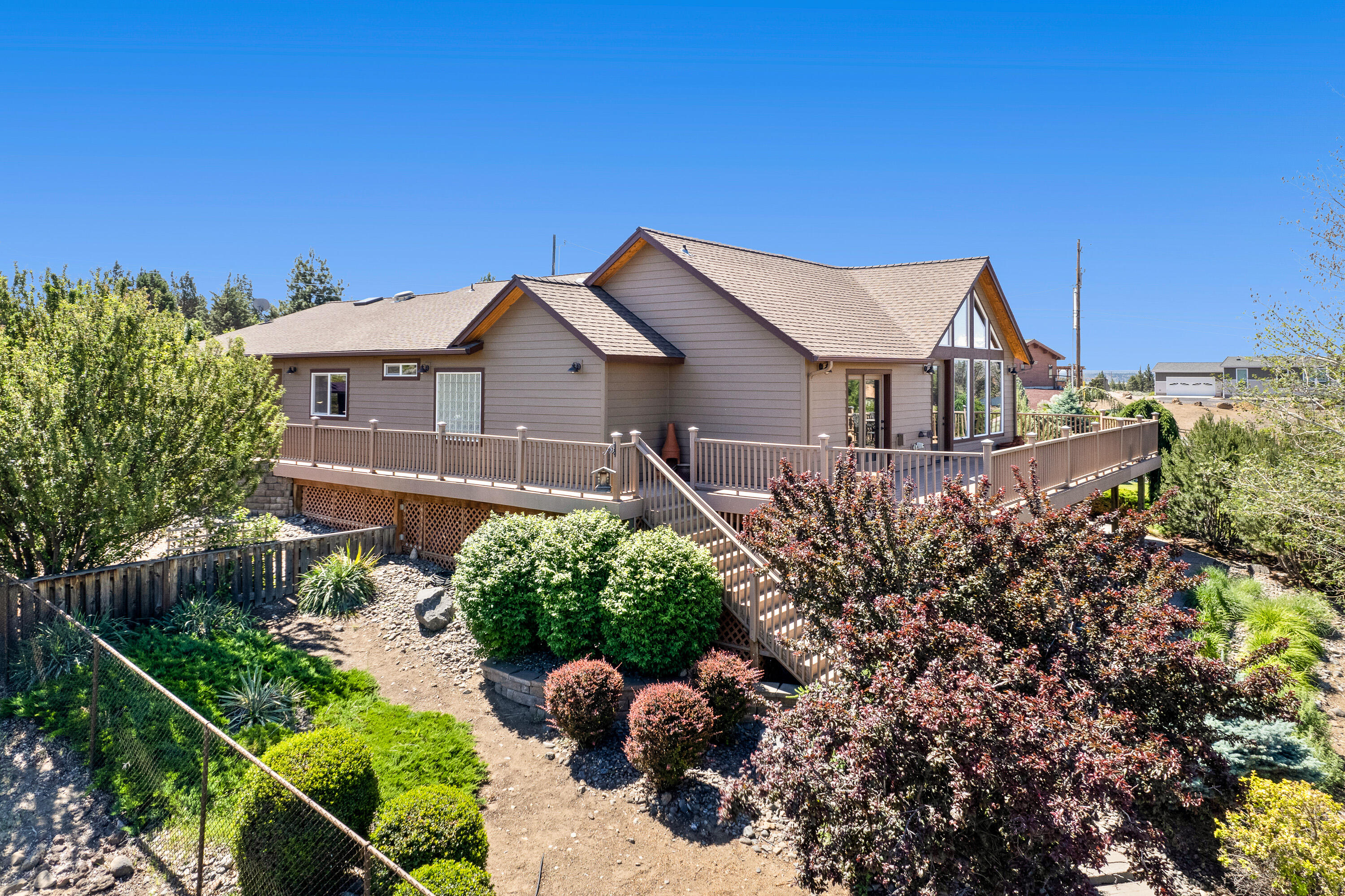 9403 Southwest Panorama Road Terrebonne, OR 97760 - Photo 11 of 51 Great mature landscaping!