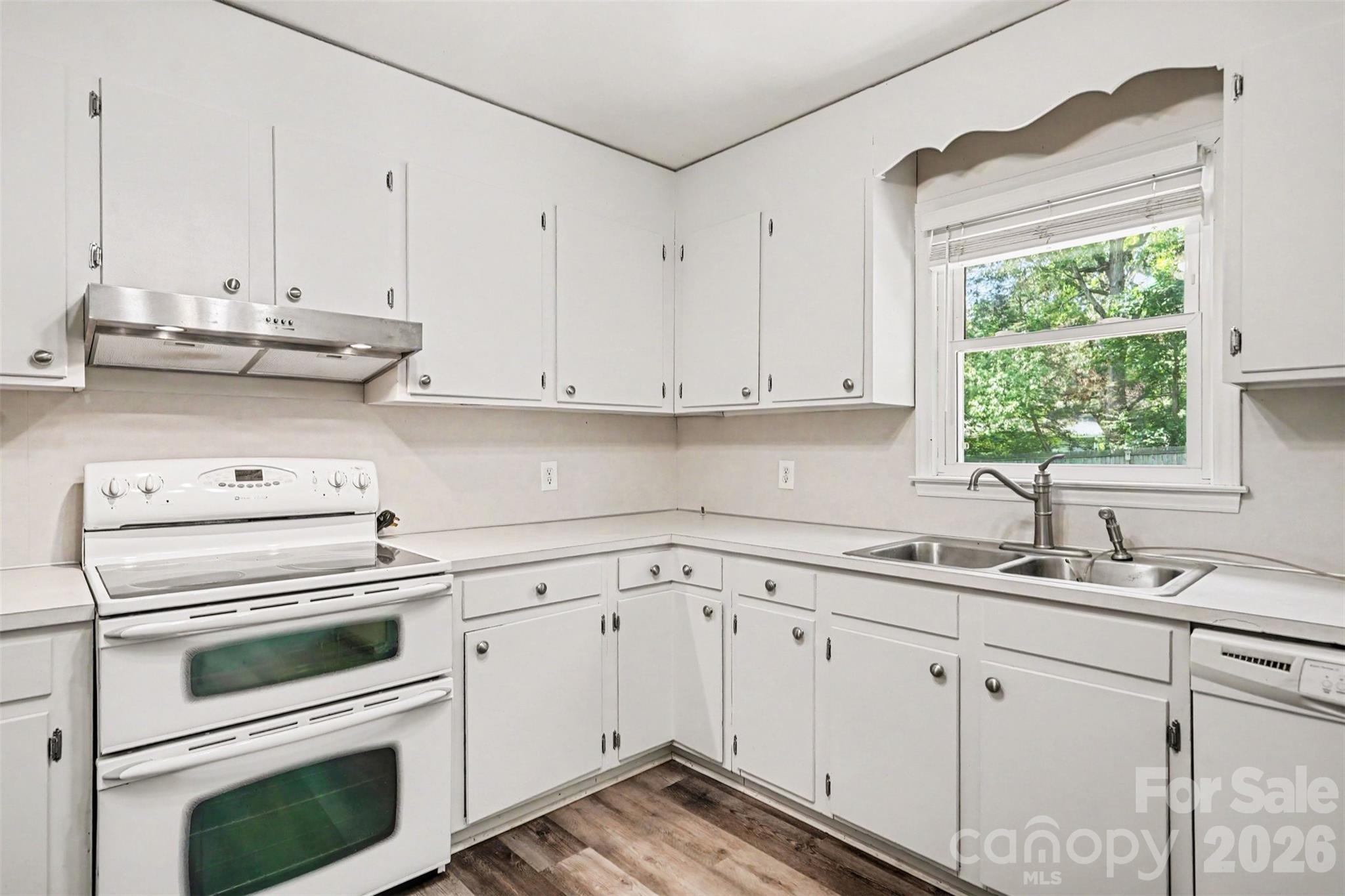 1751 Piney Road Hickory, NC 28602 - Photo 18 of 44 Gallery Image 18