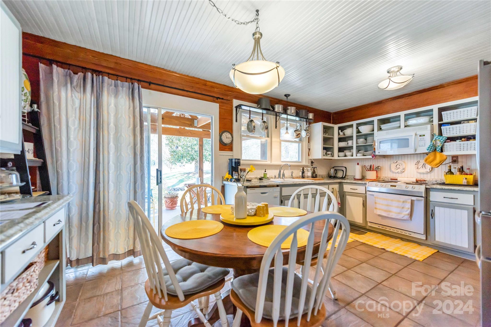128 Old Hanks Road Gastonia, NC 28056 - Photo 9 of 30 Gallery Image 9