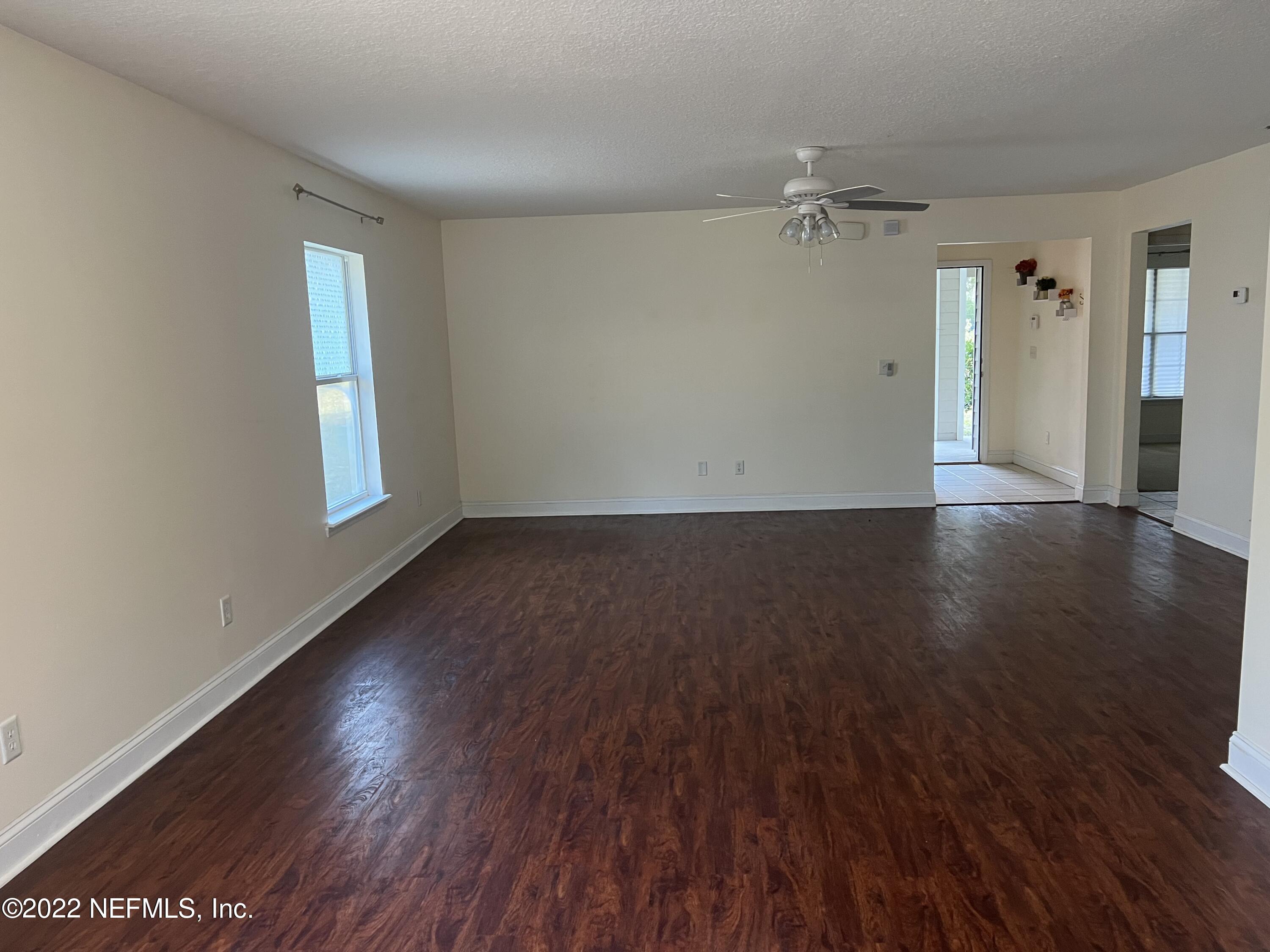 8599 Davis Road Jacksonville, FL 32219 - Photo 3 of 29 2-Living Room