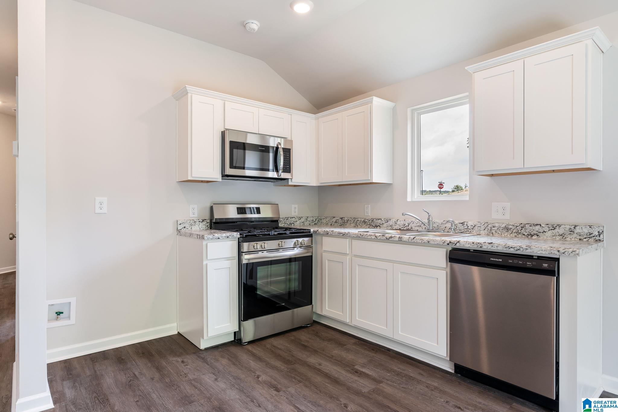 344 Timber Pass Anniston, AL 36207 - Photo 9 of 26 Gallery Image 9