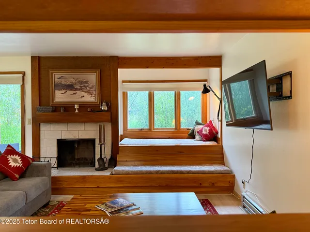 $945,000 | 3665 Teton Drive, Unit 611, Wilson, WY 83014