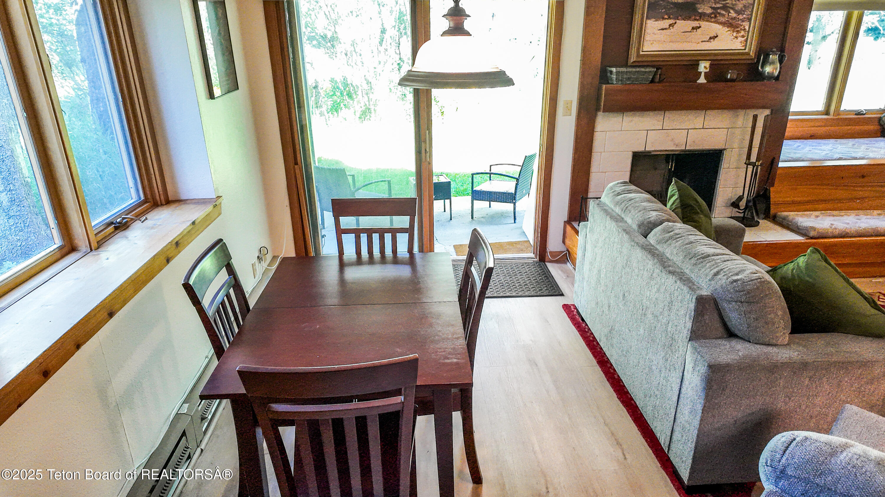 3665 Teton Drive, Unit 611 Wilson, WY 83014 - Photo 16 of 20 Kitchen table