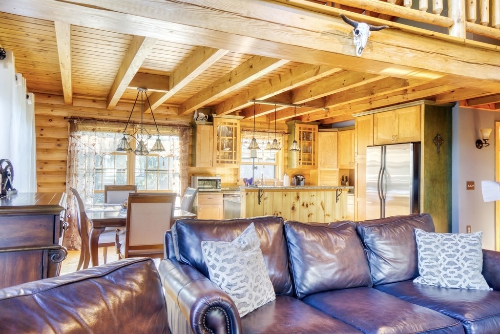 81 Stafford Road Tiverton, RI 02878 - Photo 7 of 37 Gallery Image 7