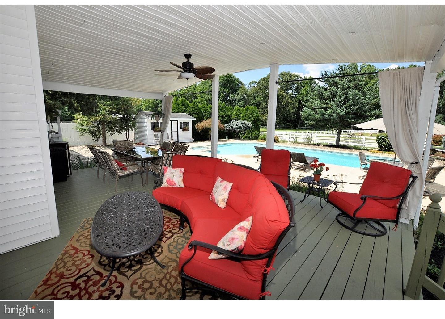 36 Hilliards Bridge Road Southampton, NJ 08088 - Photo 3 of 10 Patio