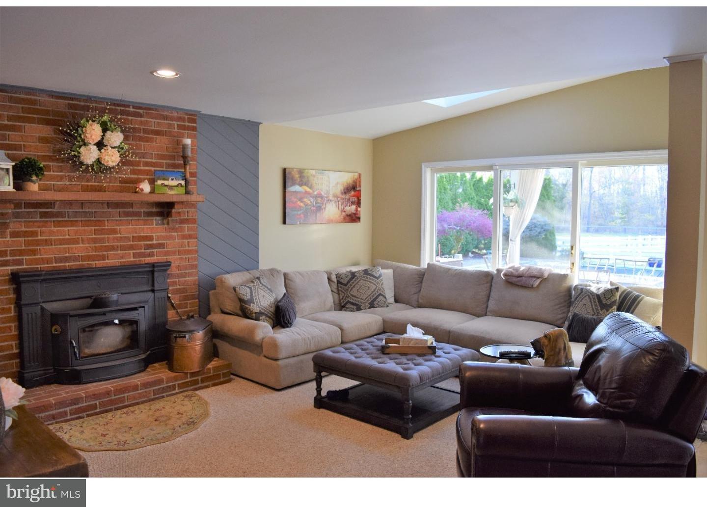 36 Hilliards Bridge Road Southampton, NJ 08088 - Photo 5 of 10 Family Room