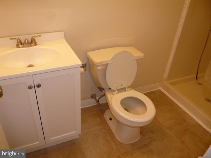 47 Lea Road New Castle, DE 19720 - Photo 12 of 12 Bathroom