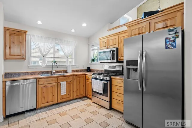 $379,000 | 2194 Pend Oreille Circle, Idaho Falls, ID 83404