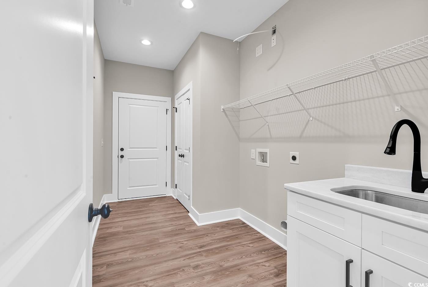 5374 Hampton Road Conway, SC 29527 - Photo 11 of 13 Clothes washing area featuring hookup for a washin