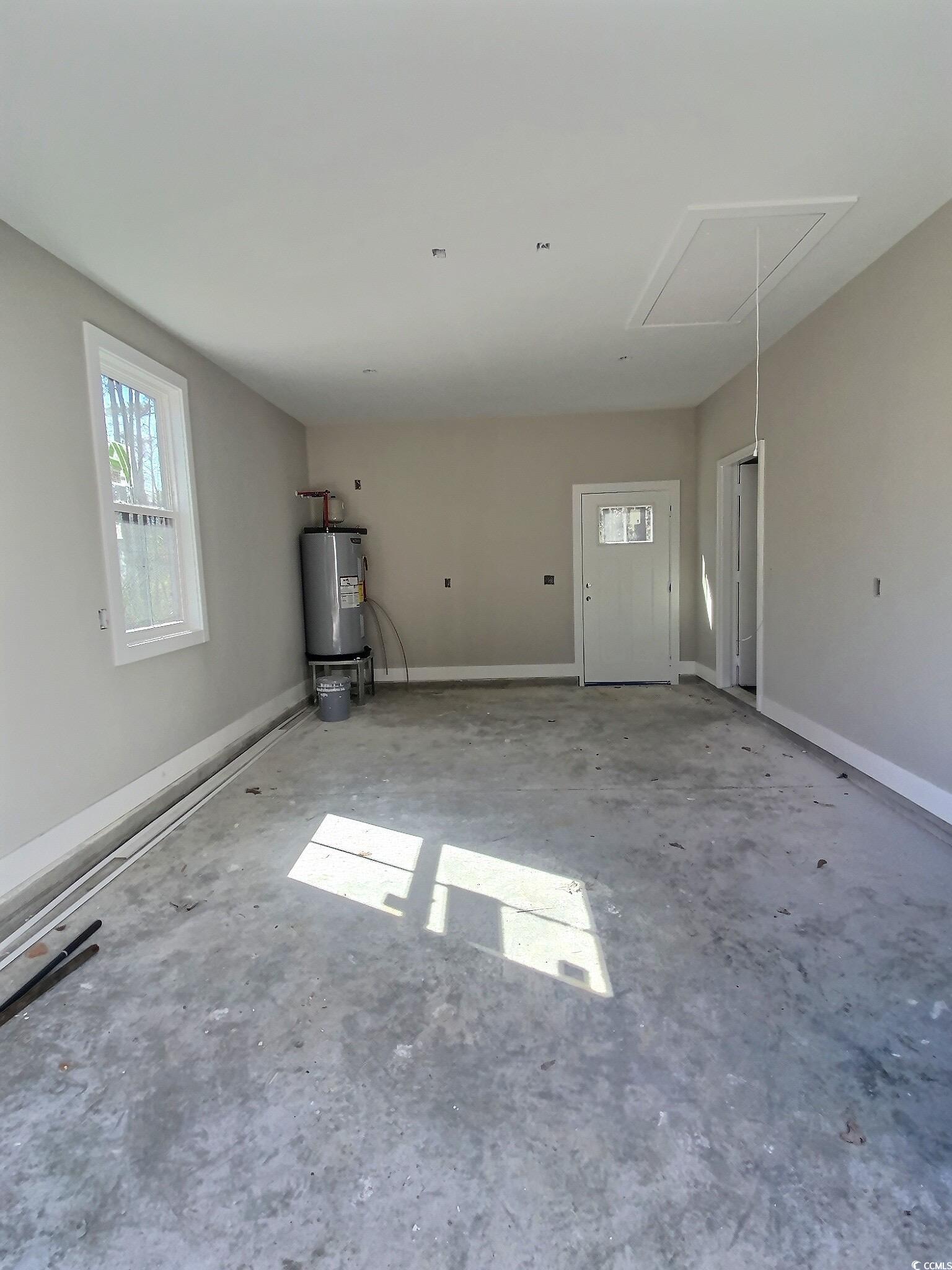 5374 Hampton Road Conway, SC 29527 - Photo 12 of 13 Interior space featuring concrete flooring, strapp