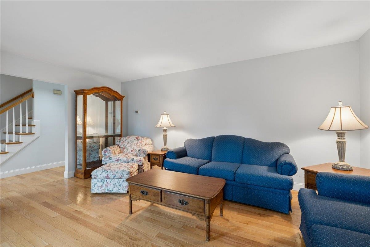 240 Sandown Road Chester, NH 03036 - Photo 18 of 41