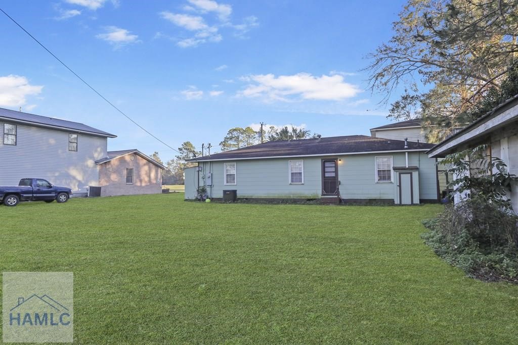 3808 Waycross Highway Jesup, GA 31545 - Photo 8 of 13