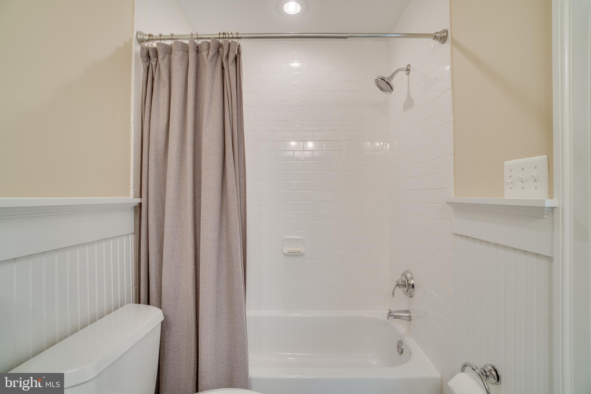 8916 Courts Way Silver Spring, MD 20910 - Photo 31 of 37