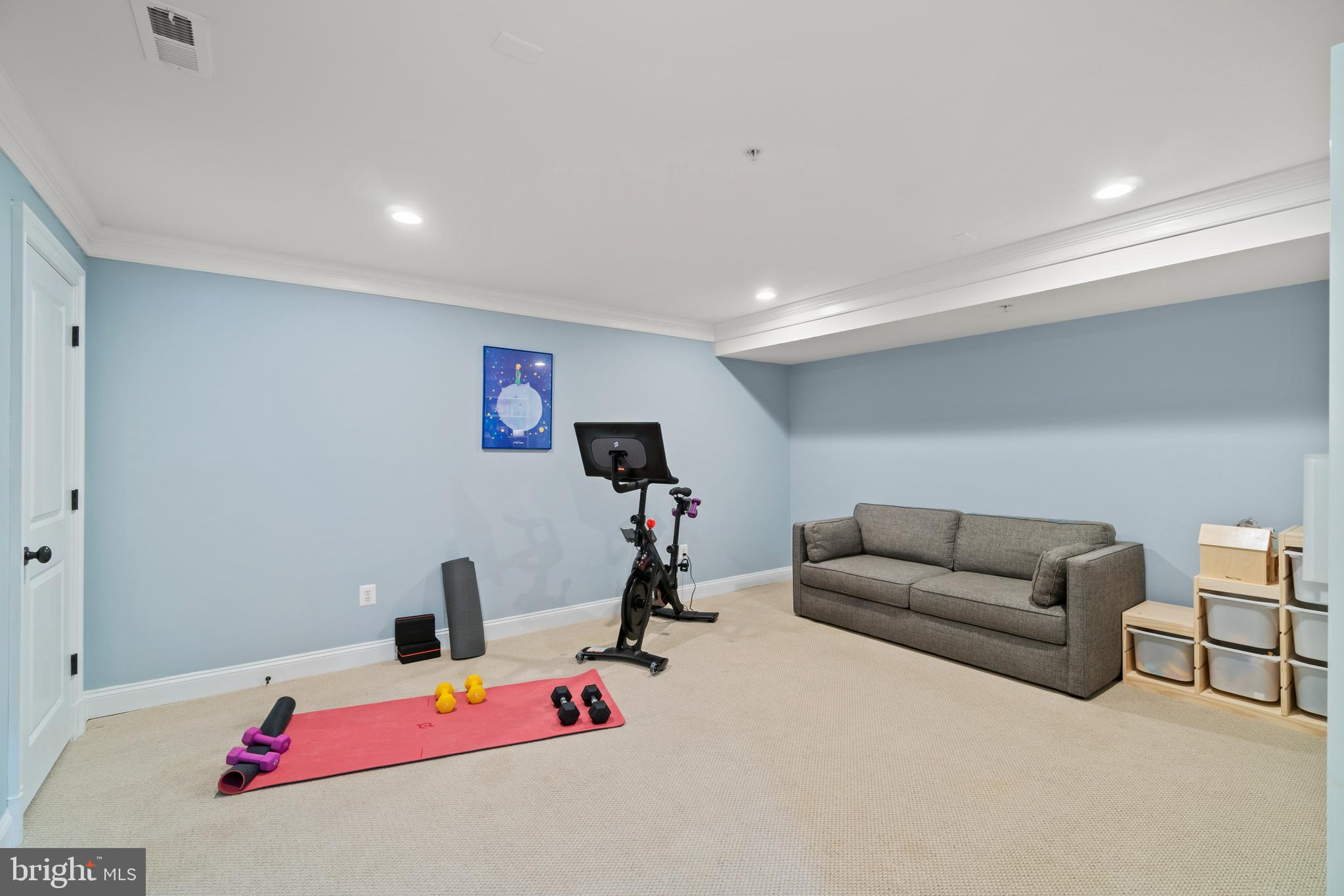 8916 Courts Way Silver Spring, MD 20910 - Photo 34 of 37