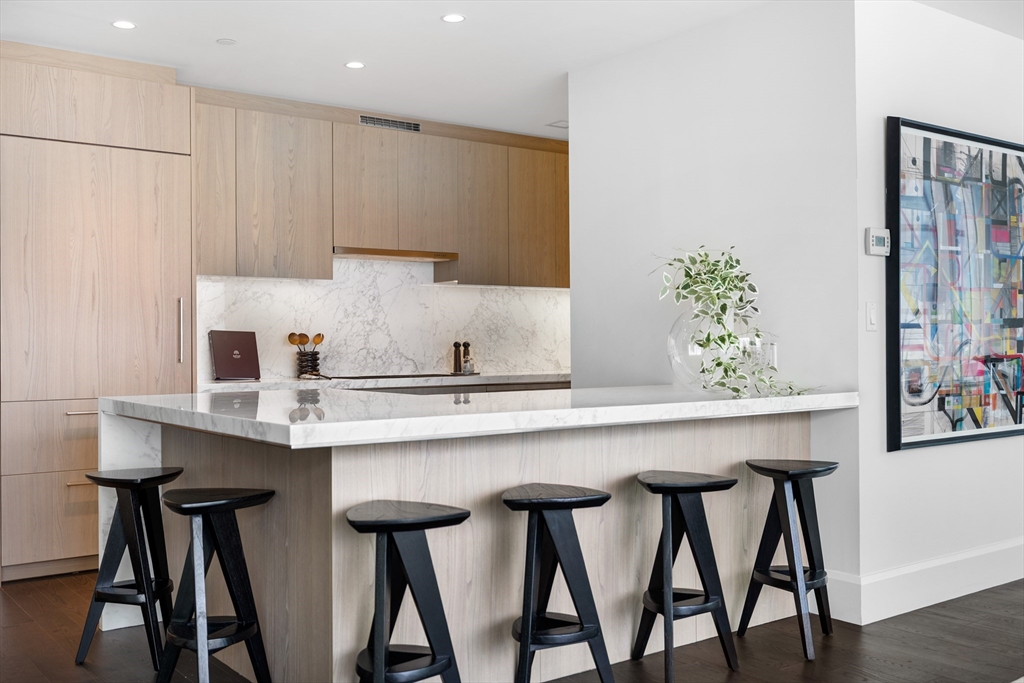 40 Trinity Place, Unit 27D Boston, MA 02116 - Photo 6 of 25