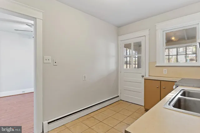 $184,900 | 1424 Market Street, Camp Hill, PA 17011