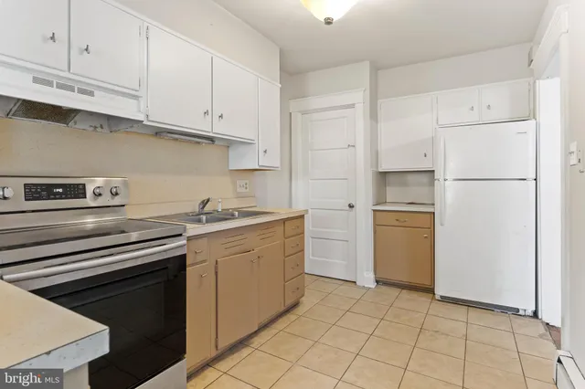 $184,900 | 1424 Market Street, Camp Hill, PA 17011