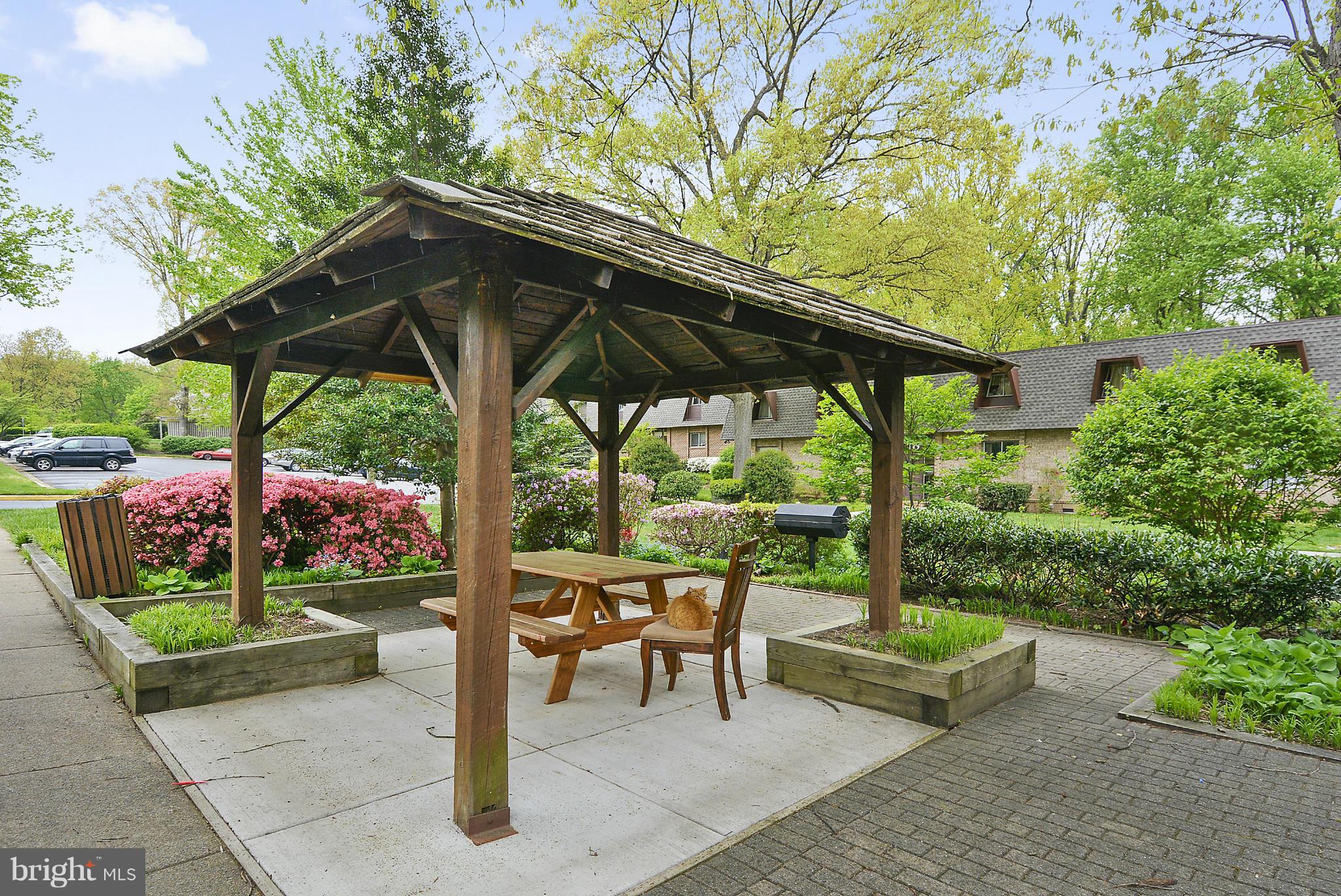 11614 Vantage Hill Road, Unit 22B Reston, VA 20190 - Photo 22 of 30 Vantage Hill Barbecue Area
