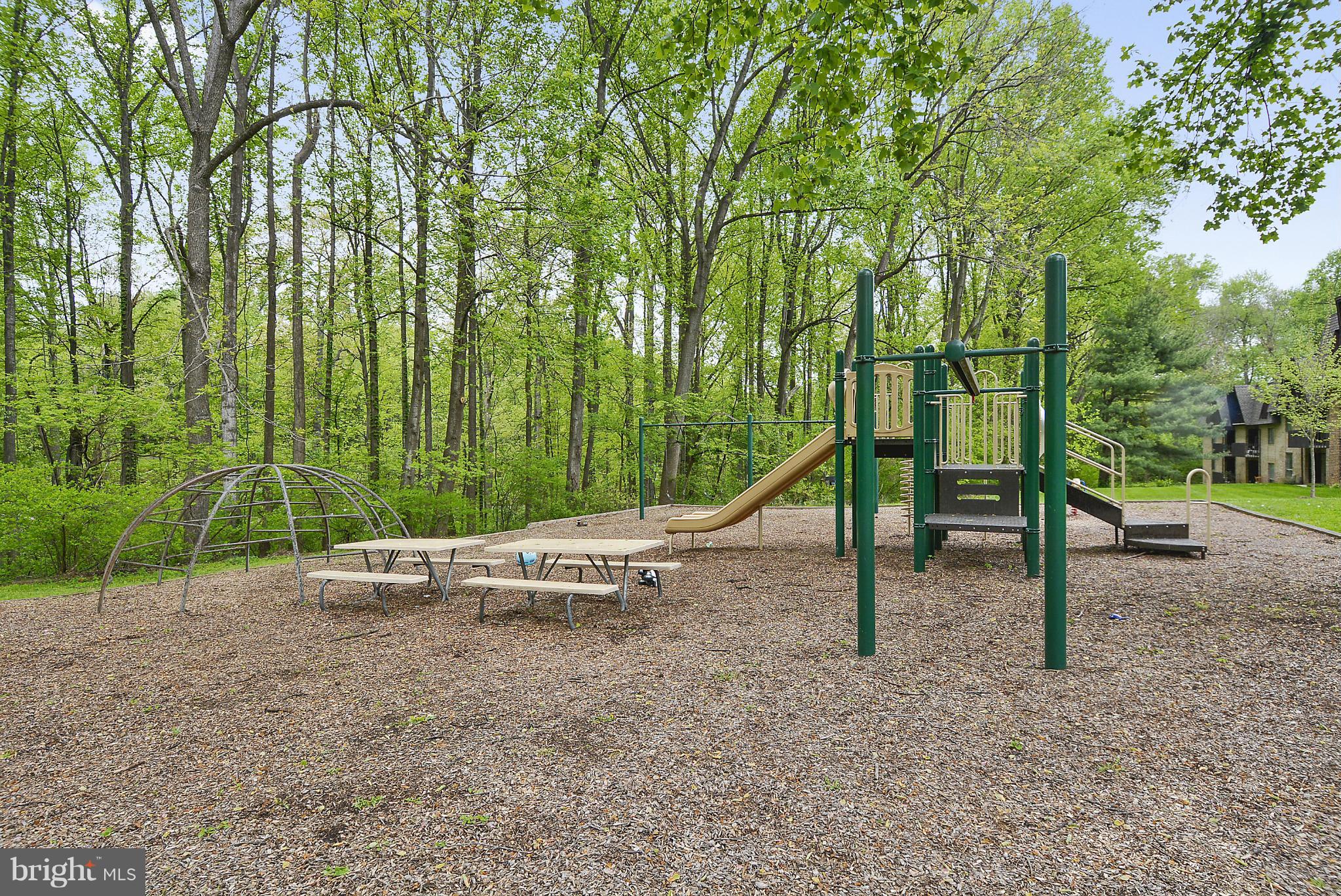 11614 Vantage Hill Road, Unit 22B Reston, VA 20190 - Photo 23 of 30 Playground