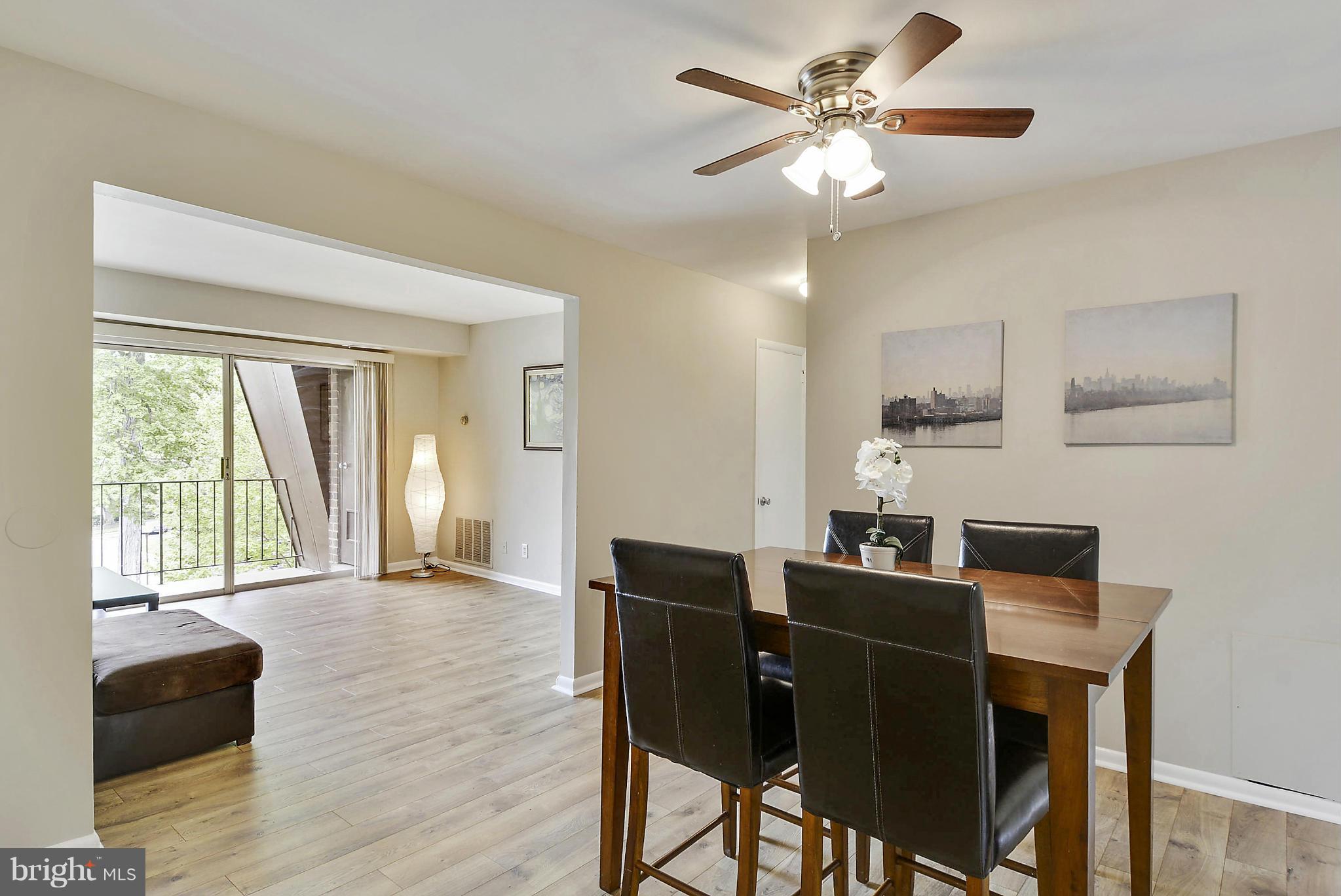 11614 Vantage Hill Road, Unit 22B Reston, VA 20190 - Photo 5 of 30 Dining Room
