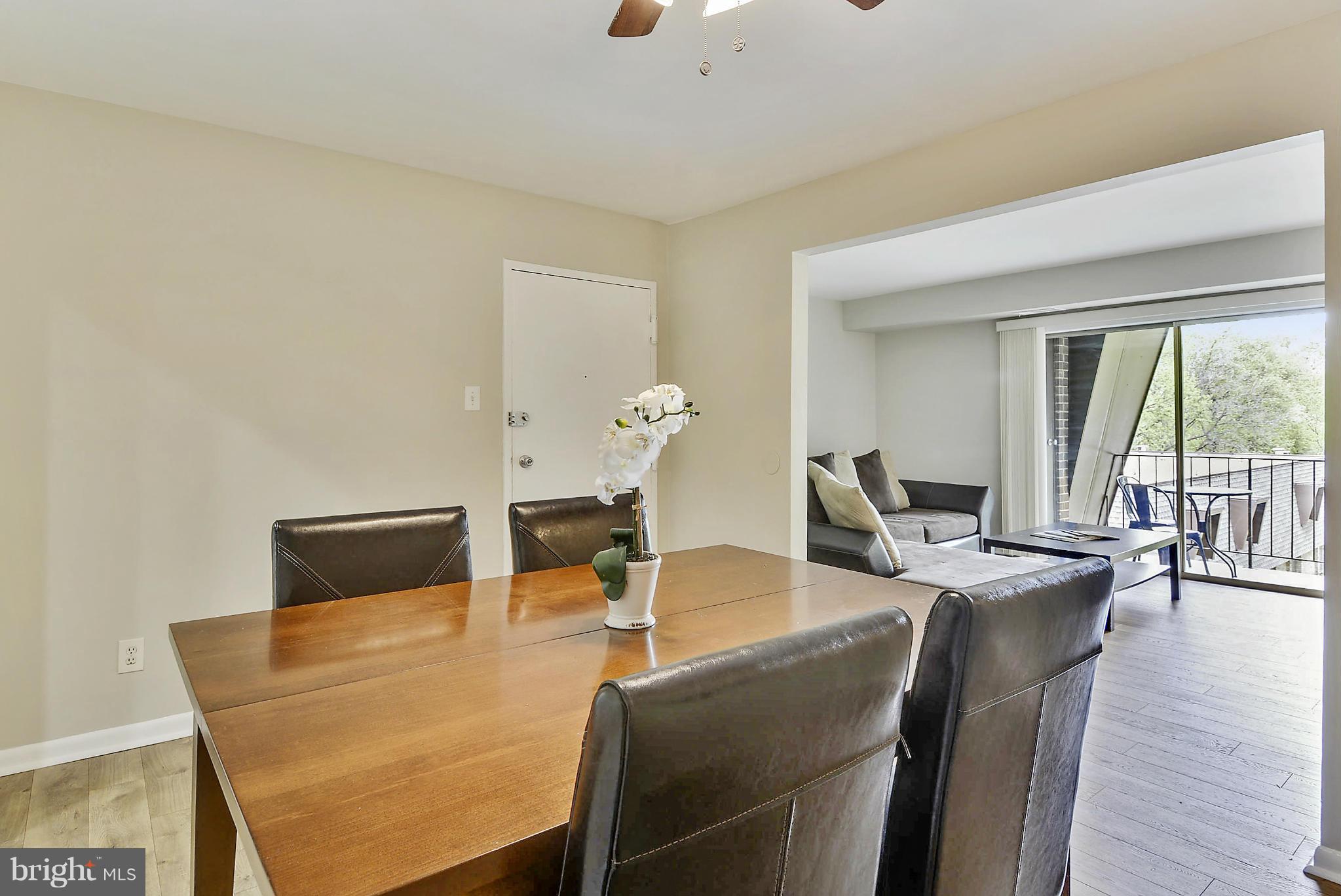 11614 Vantage Hill Road, Unit 22B Reston, VA 20190 - Photo 7 of 30 Dining Room