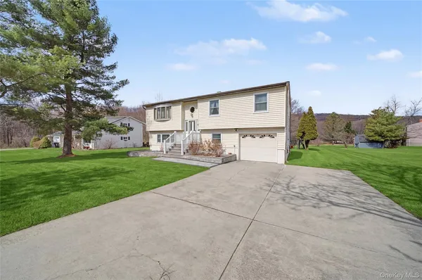 $599,000 | 6 Adams Court, Monroe, NY 10950