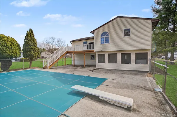 $599,000 | 6 Adams Court, Monroe, NY 10950