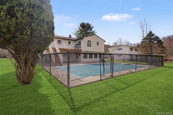 $599,000 | 6 Adams Court, Monroe, NY 10950