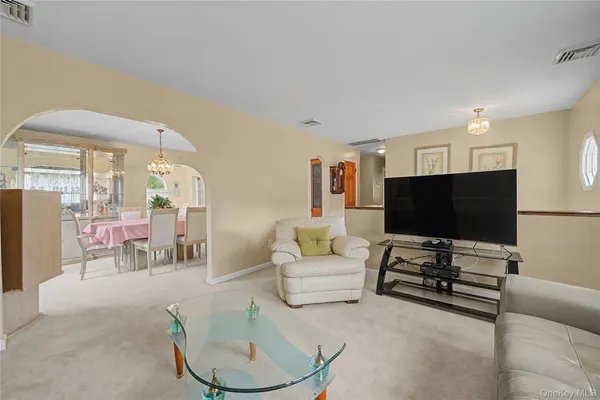 $599,000 | 6 Adams Court, Monroe, NY 10950