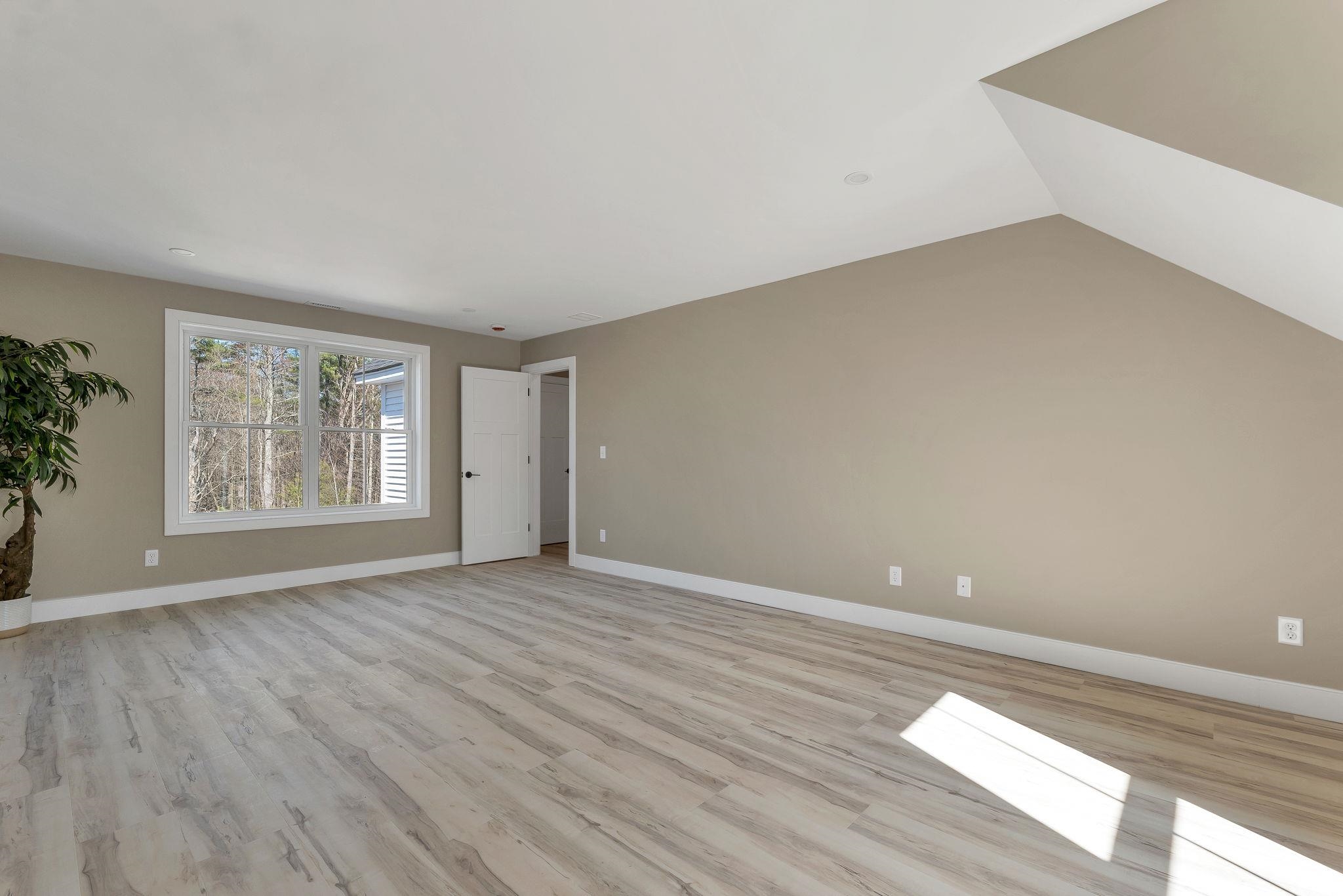 669 High Street Candia, NH 03034 - Photo 43 of 56