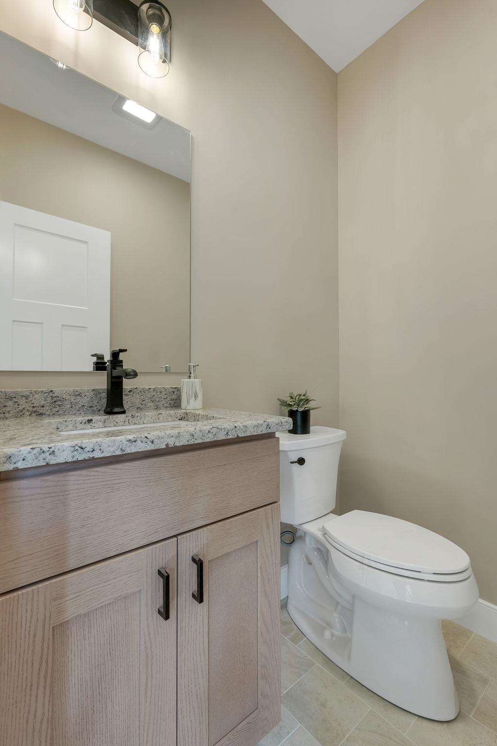 669 High Street Candia, NH 03034 - Photo 45 of 56